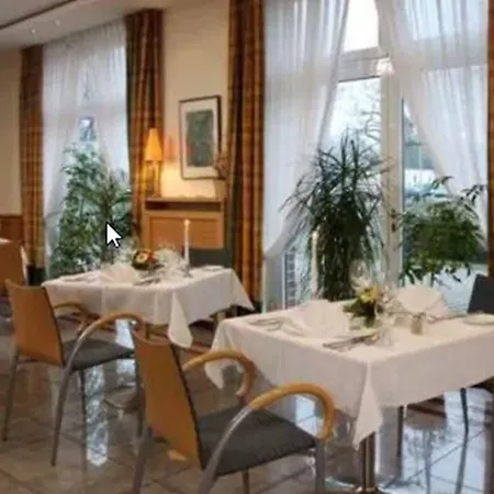 Stadthotel מלון 4*