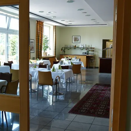 Stadthotel فندق